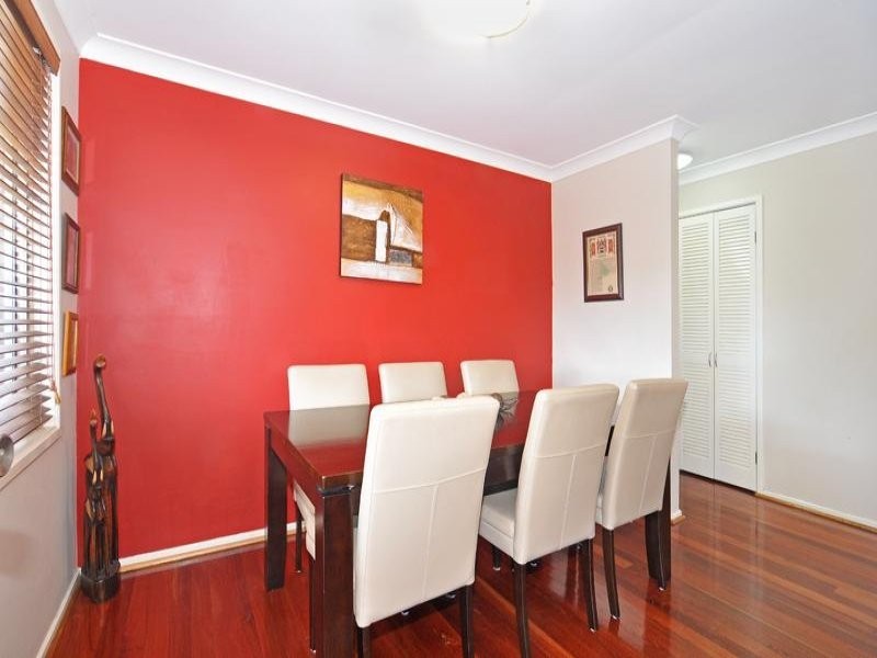 9 Banks Close, Bateau Bay NSW 2261