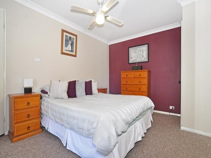 9 Banks Close, Bateau Bay NSW 2261