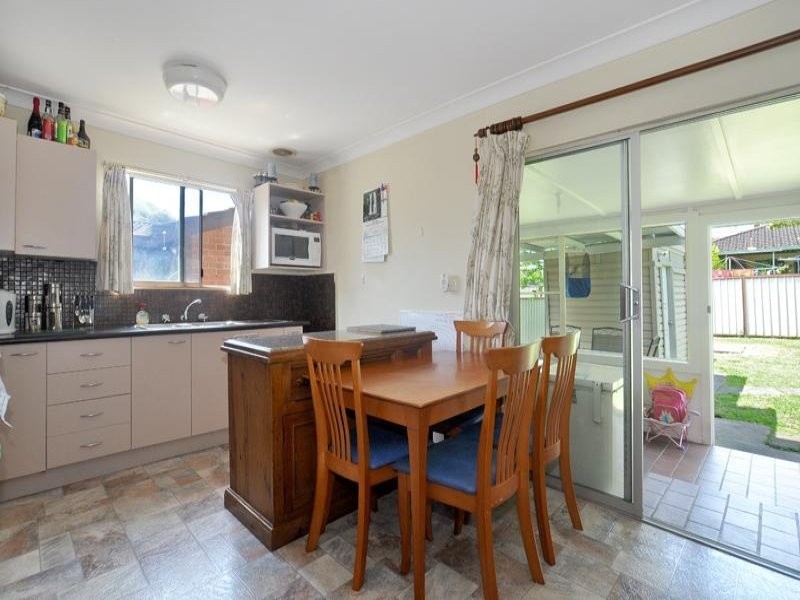 24 Brenda Crescent, Tumbi Umbi NSW 2261