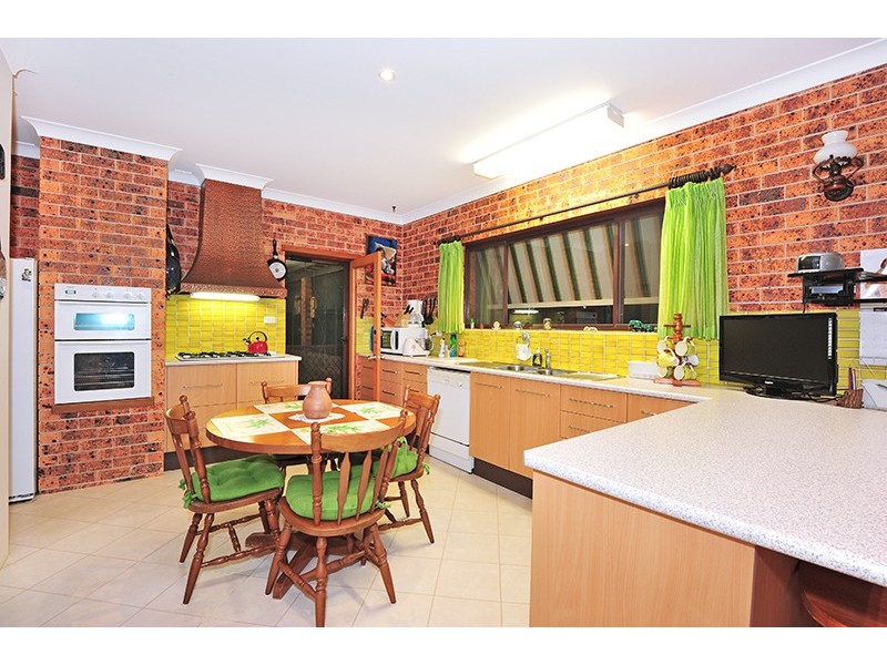 9 Promenade Avenue, Bateau Bay NSW 2261