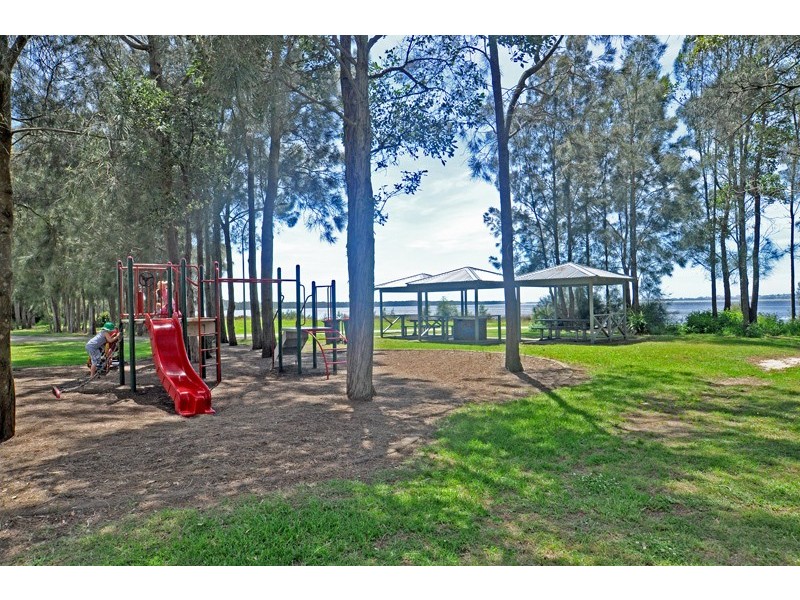 344 Lakedge Ave, Berkeley Vale NSW 2261