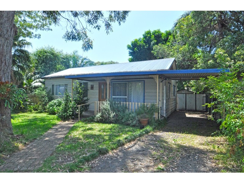11 Culwulla Street, Berkeley Vale NSW 2261