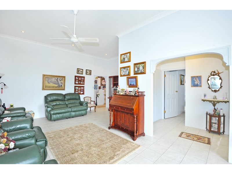 9 Lucinda Avenue, Killarney Vale NSW 2261