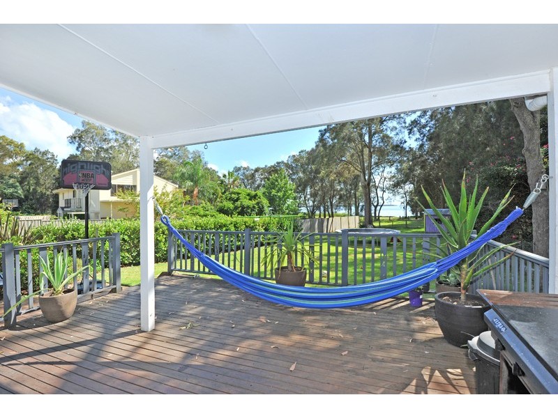 135 Lakedge Ave, Berkeley Vale NSW 2261