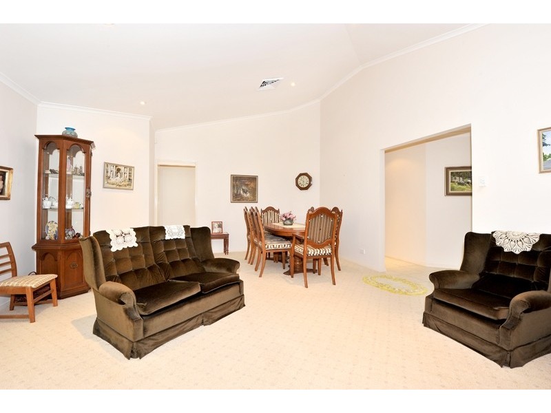 48 Lakin St, Bateau Bay NSW 2261