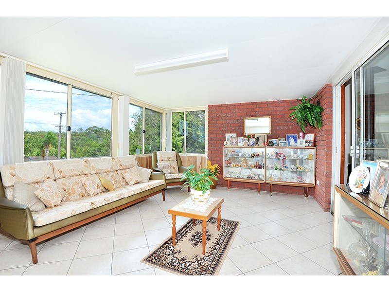 63 Platypus Rd, Berkeley Vale NSW 2261
