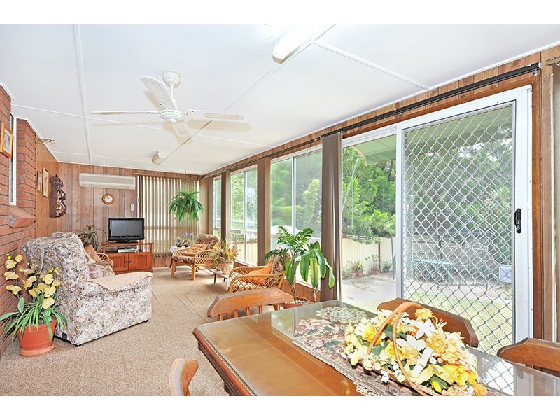 63 Platypus Rd, Berkeley Vale NSW 2261