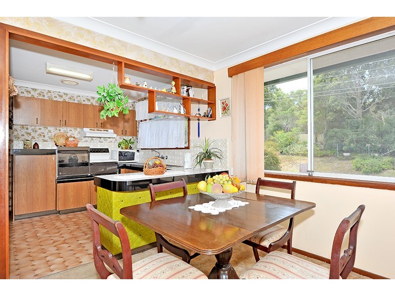 63 Platypus Rd, Berkeley Vale NSW 2261
