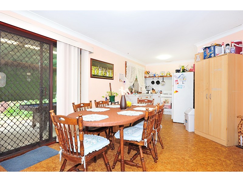 4 Jessica Street, Bateau Bay NSW 2261