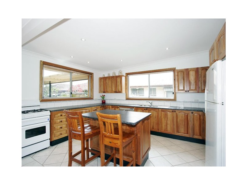 7 Oaks Avenue, Long Jetty NSW 2261