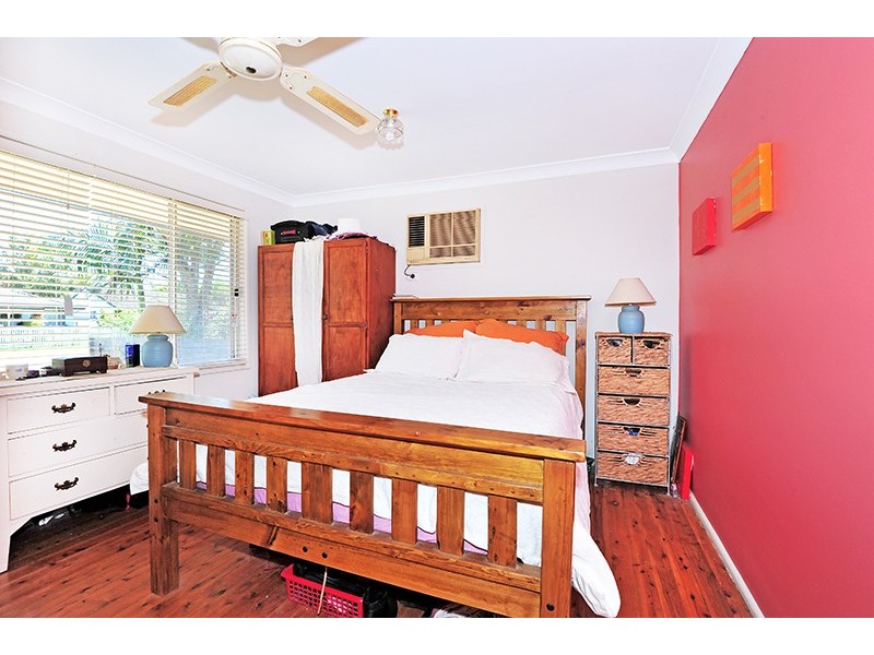 14 Colleen Street, Berkeley Vale NSW 2261