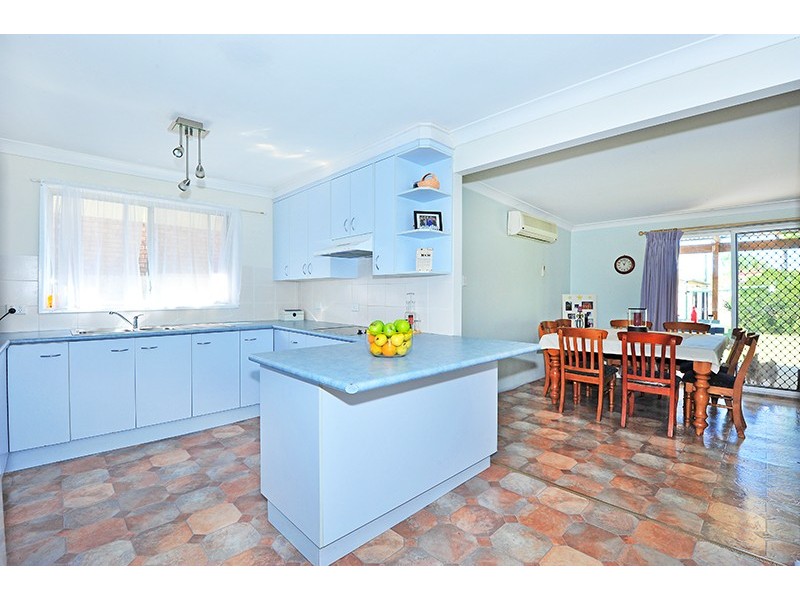 14 Colleen Street, Berkeley Vale NSW 2261