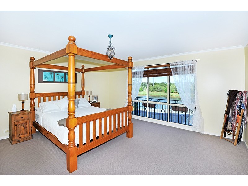 12 Caralee Pl, Tumbi Umbi NSW 2261