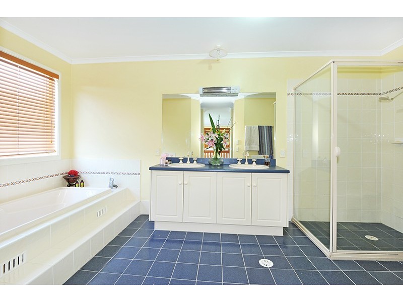 12 Caralee Pl, Tumbi Umbi NSW 2261