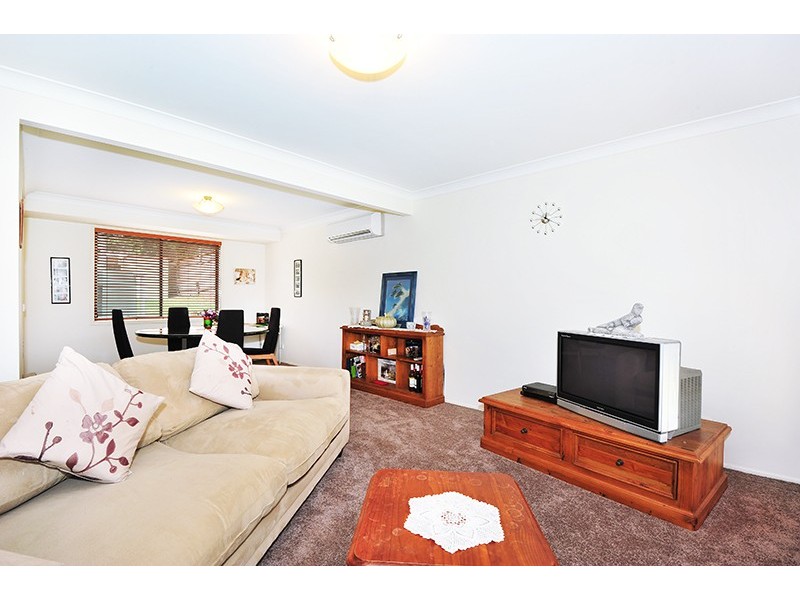 21 Stornaway Crescent, Berkeley Vale NSW 2261