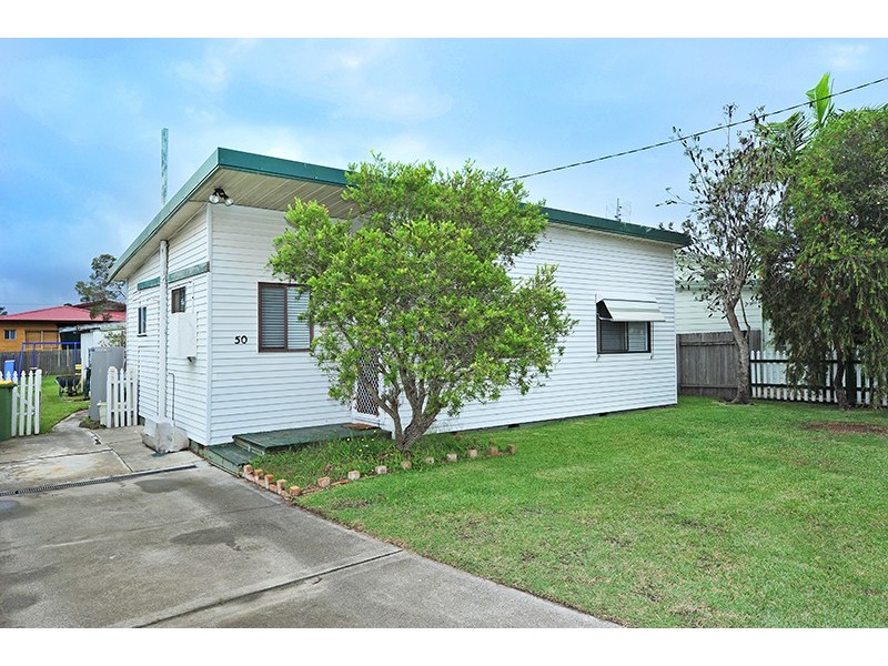 50 Flinders Ave, Killarney Vale NSW 2261