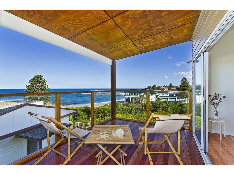 142 Ocean Parade, Blue Bay NSW 2261