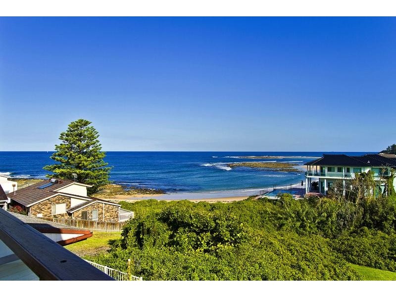 142 Ocean Parade, Blue Bay NSW 2261