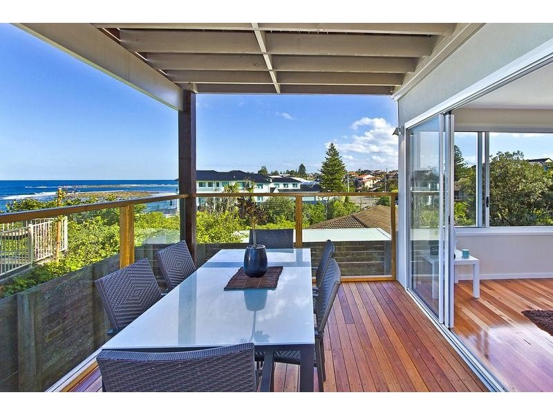 142 Ocean Parade, Blue Bay NSW 2261