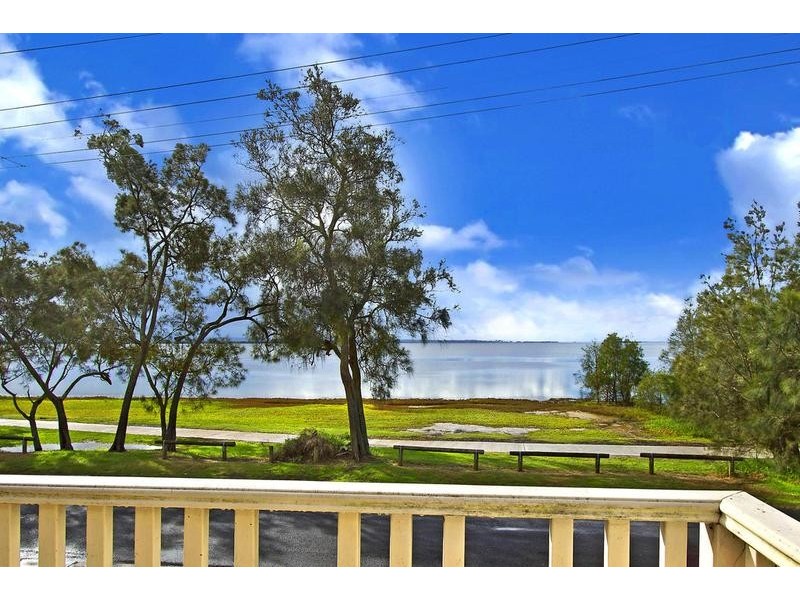 16 Lucinda Avenue, Killarney Vale NSW 2261