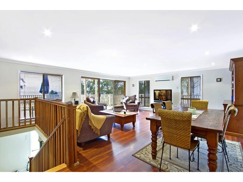 16 Lucinda Avenue, Killarney Vale NSW 2261