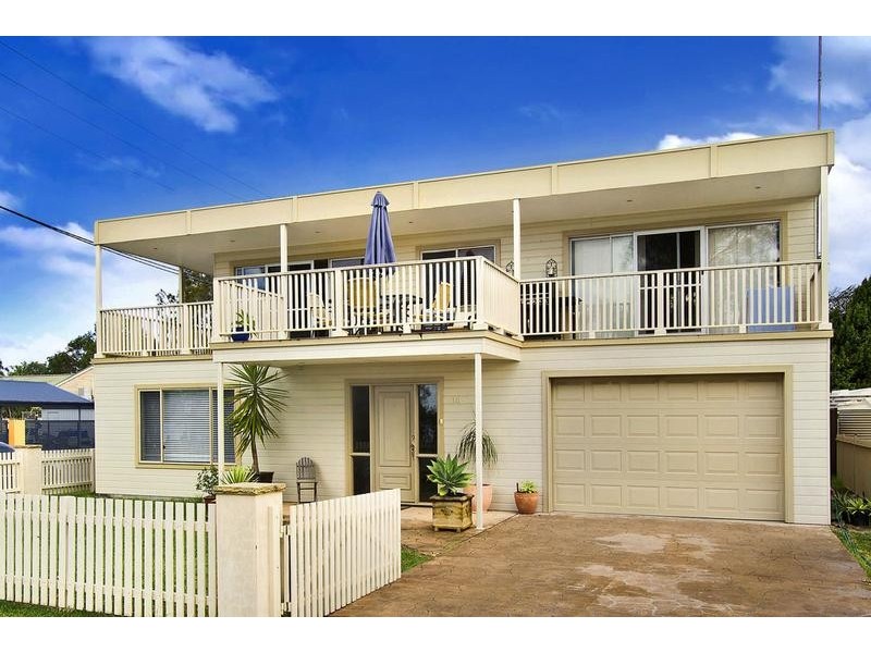 16 Lucinda Avenue, Killarney Vale NSW 2261