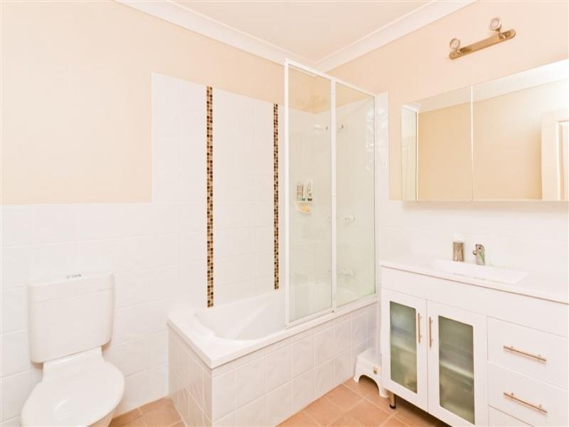 41 Rotherham St, Bateau Bay NSW 2261