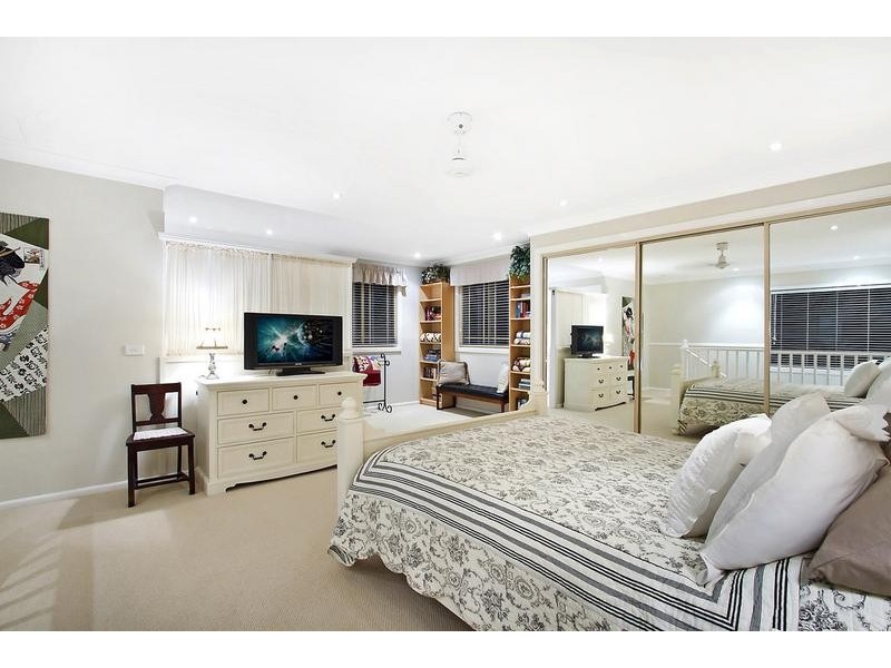 7 Rickard St, Bateau Bay NSW 2261