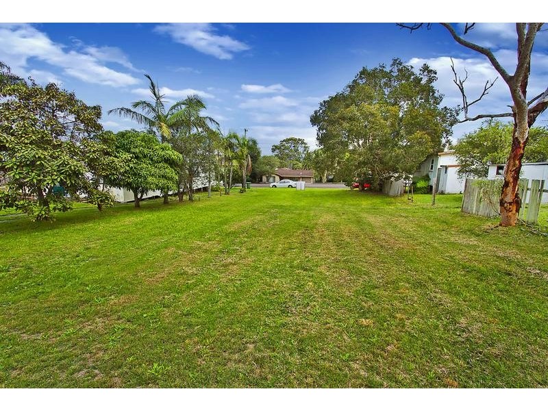 24 Lord St, Shelly Beach NSW 2261