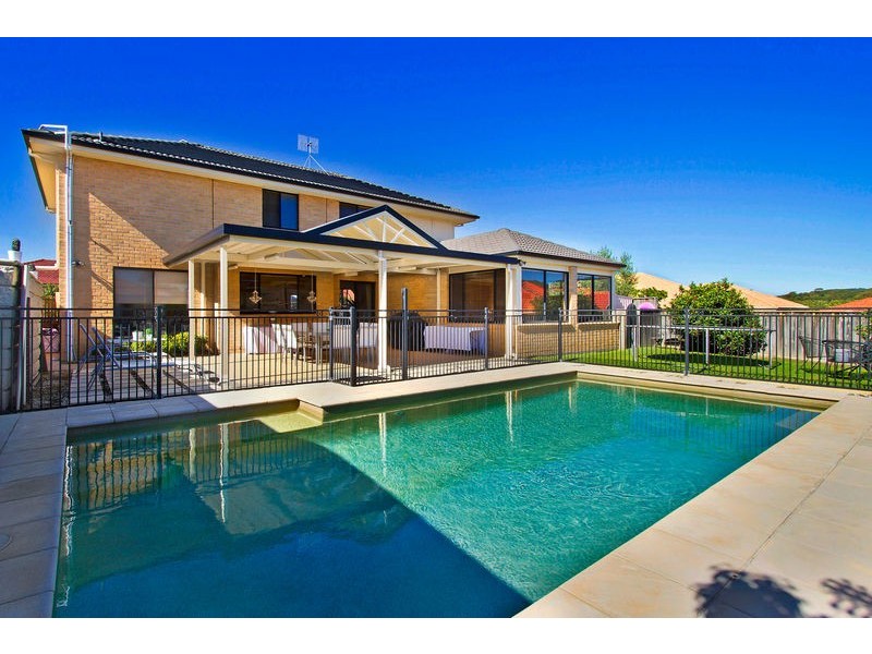 74 Sir Joseph Banks Drive, Bateau Bay NSW 2261