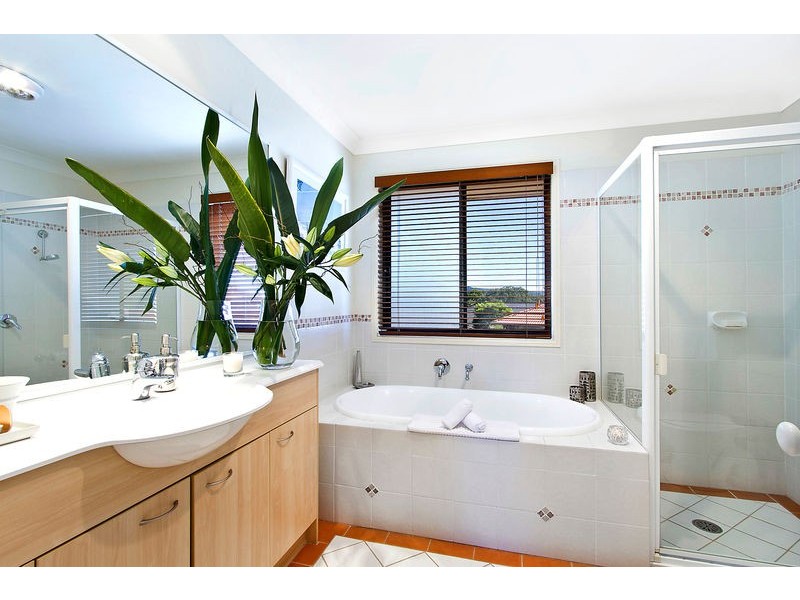 74 Sir Joseph Banks Drive, Bateau Bay NSW 2261