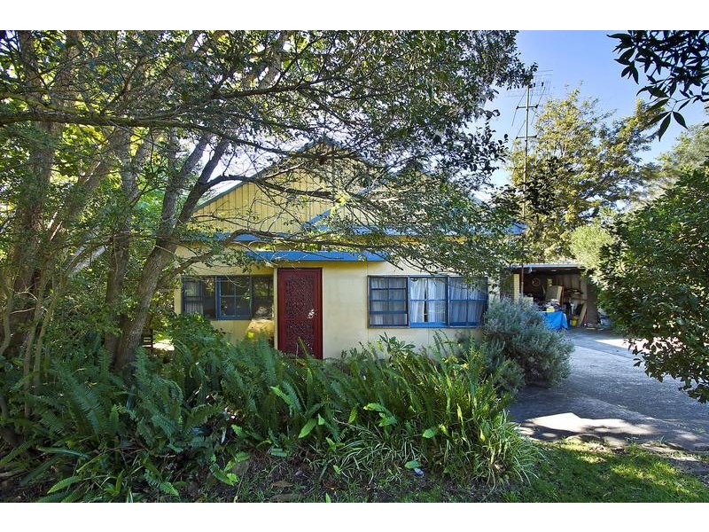9 Hillside Dr, Berkeley Vale NSW 2261