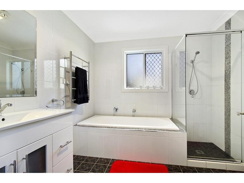 43 Wombat Street, Berkeley Vale NSW 2261