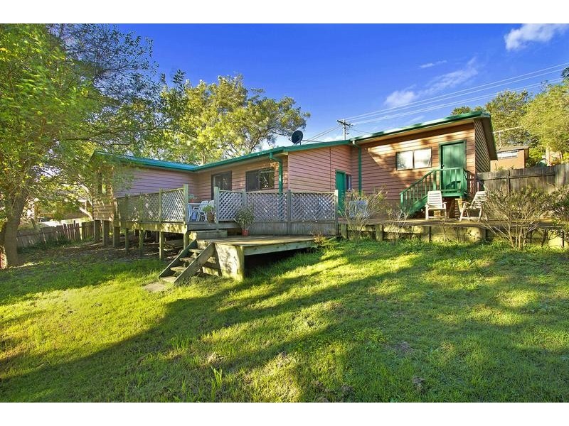 1 Wordsworth Ave, Bateau Bay NSW 2261