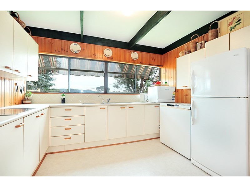 81 Lowanna Avenue, Forresters Beach NSW 2260