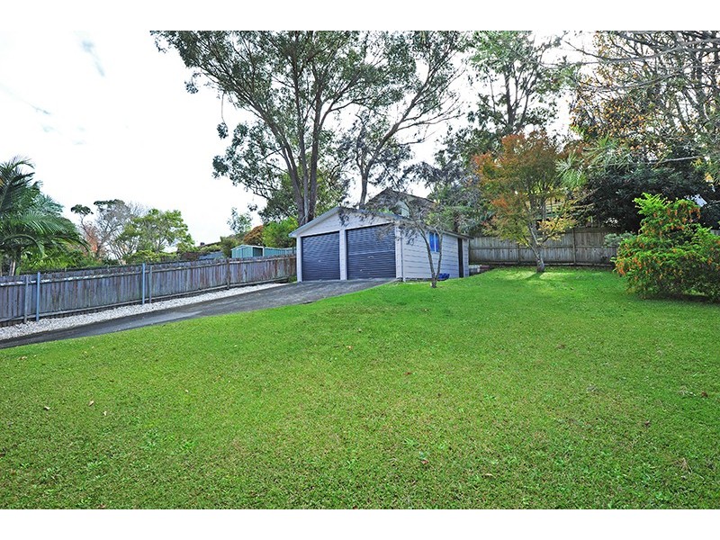 39 Albatross Rd, Berkeley Vale NSW 2261