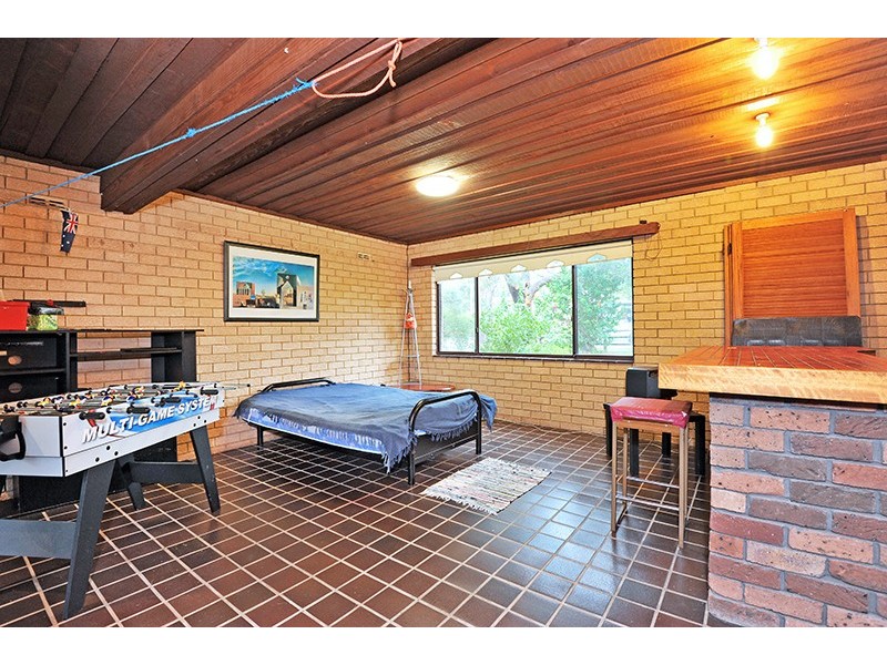181 Bateau Bay Rd, Bateau Bay NSW 2261
