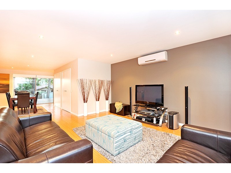 22 Kilkenny Pde, Berkeley Vale NSW 2261