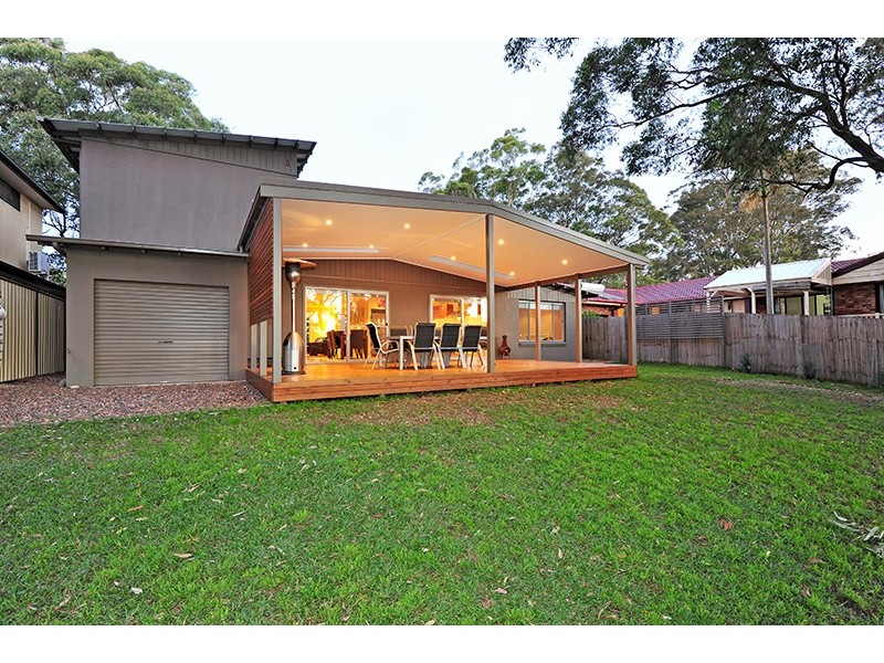 22 Kilkenny Pde, Berkeley Vale NSW 2261