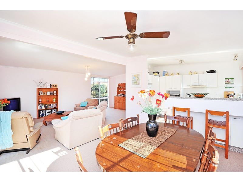 10 Curtis Pde, The Entrance North NSW 2261