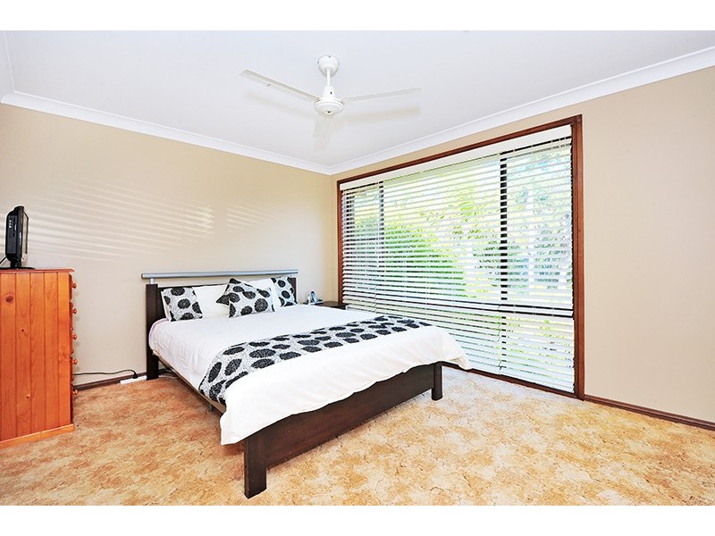 25 Waratah St, Bateau Bay NSW 2261