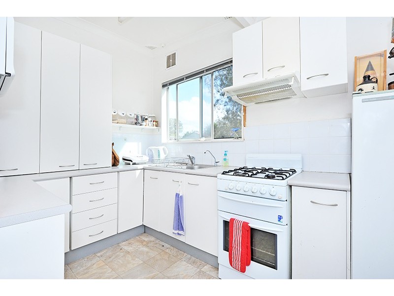 5 Hazel Close, Berkeley Vale NSW 2261