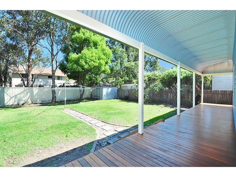 40 Kurraba Pde, Berkeley Vale NSW 2261