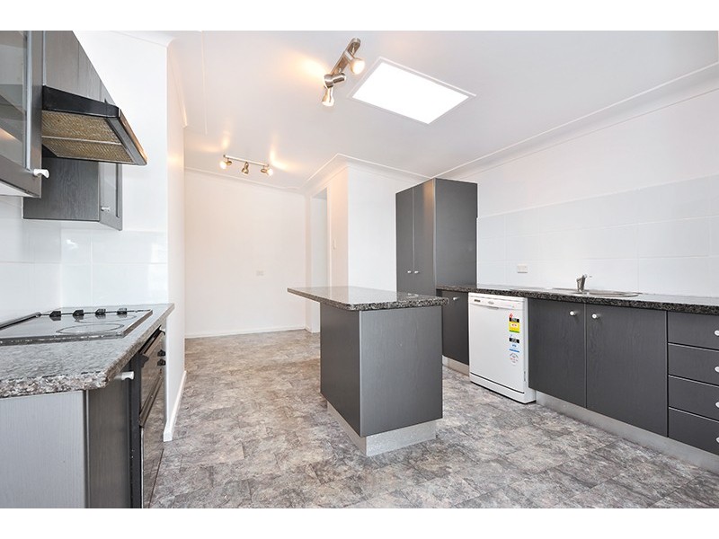 11 Crystal St, Forresters Beach NSW 2260