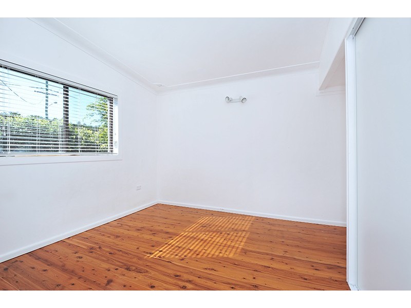 11 Crystal St, Forresters Beach NSW 2260
