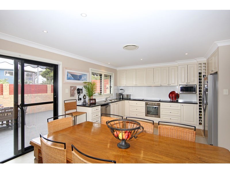 1/49 Shortland Av, Killarney Vale NSW 2261