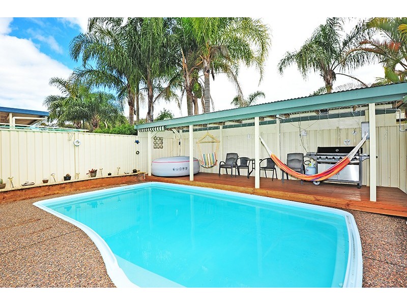 21 Buckingham Road, Berkeley Vale NSW 2261
