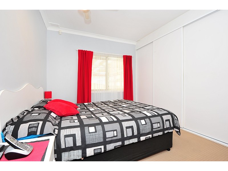 21 Buckingham Road, Berkeley Vale NSW 2261