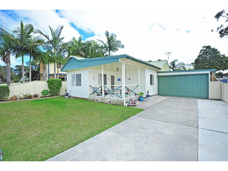 21 Buckingham Road, Berkeley Vale NSW 2261