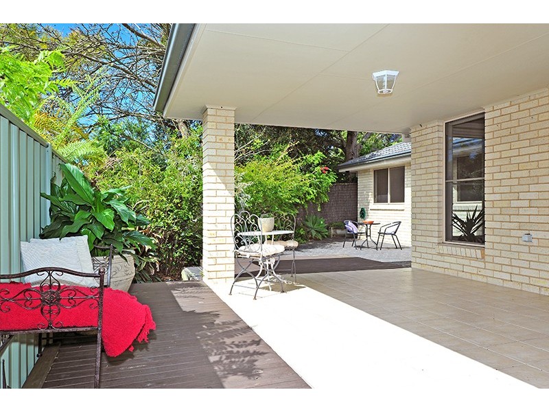 6A Carlyon St, Killarney Vale NSW 2261